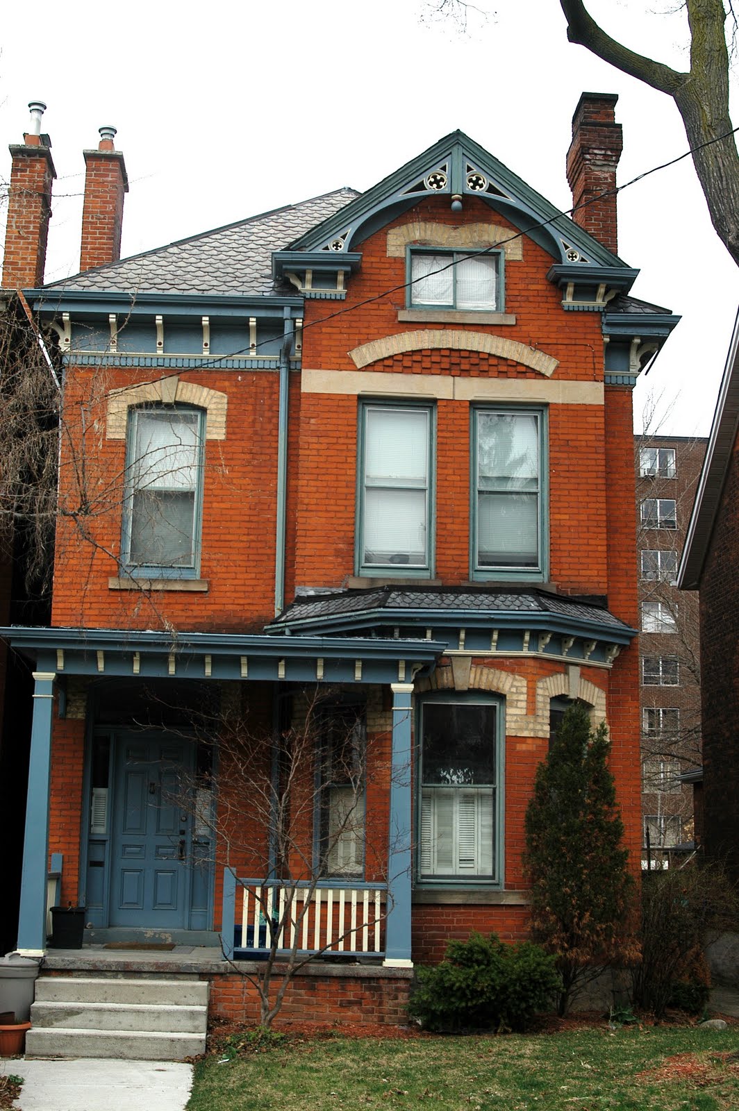 A Daily Victorian Red Brick Victorian With All The Trimmings