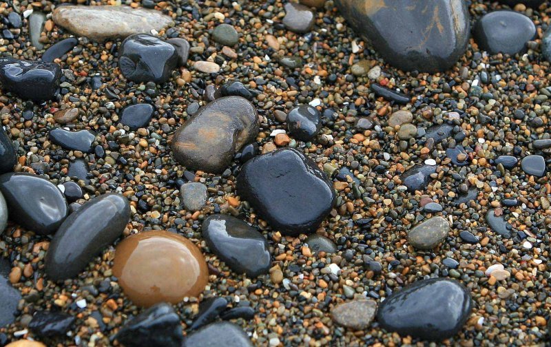 [rocks+n+pebbles.jpg]