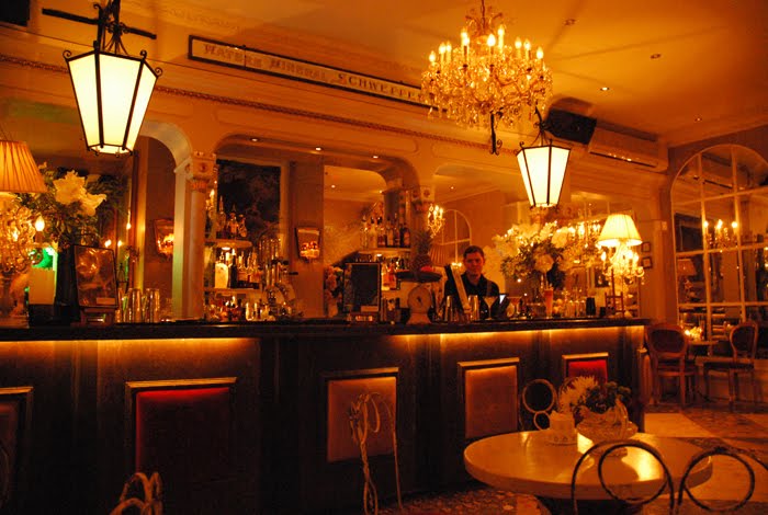 [beachblanketbabylon9.jpg]