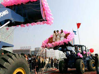 weddingtraktor.jpg