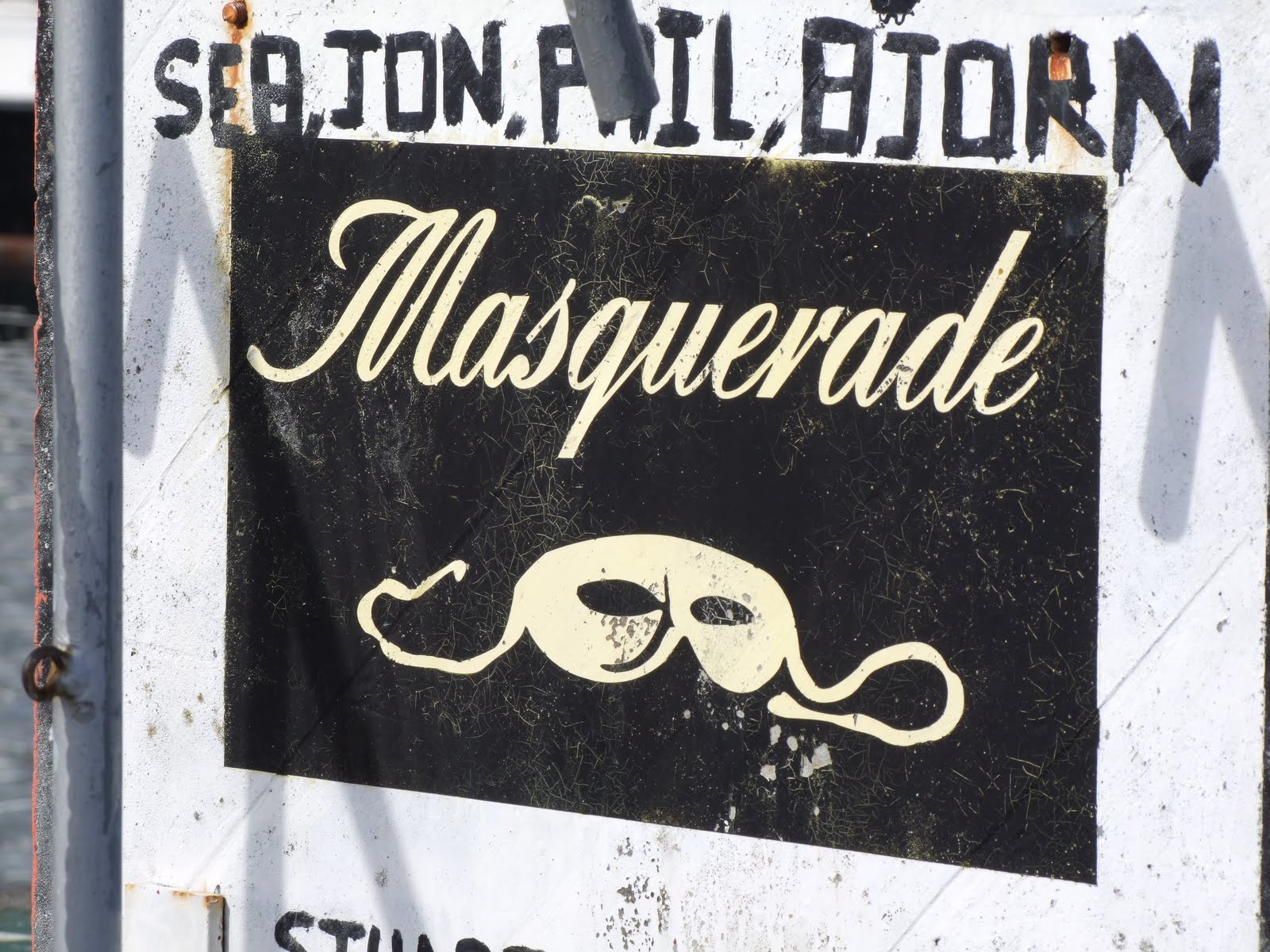 [masquerade.JPG]