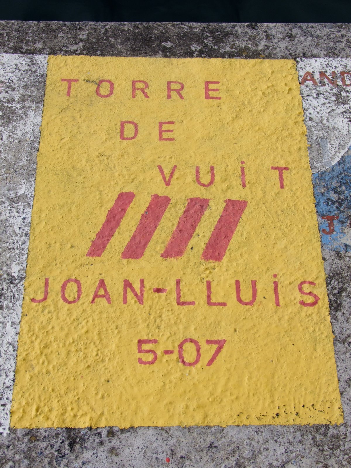 [torre+de+vuit+07.JPG]