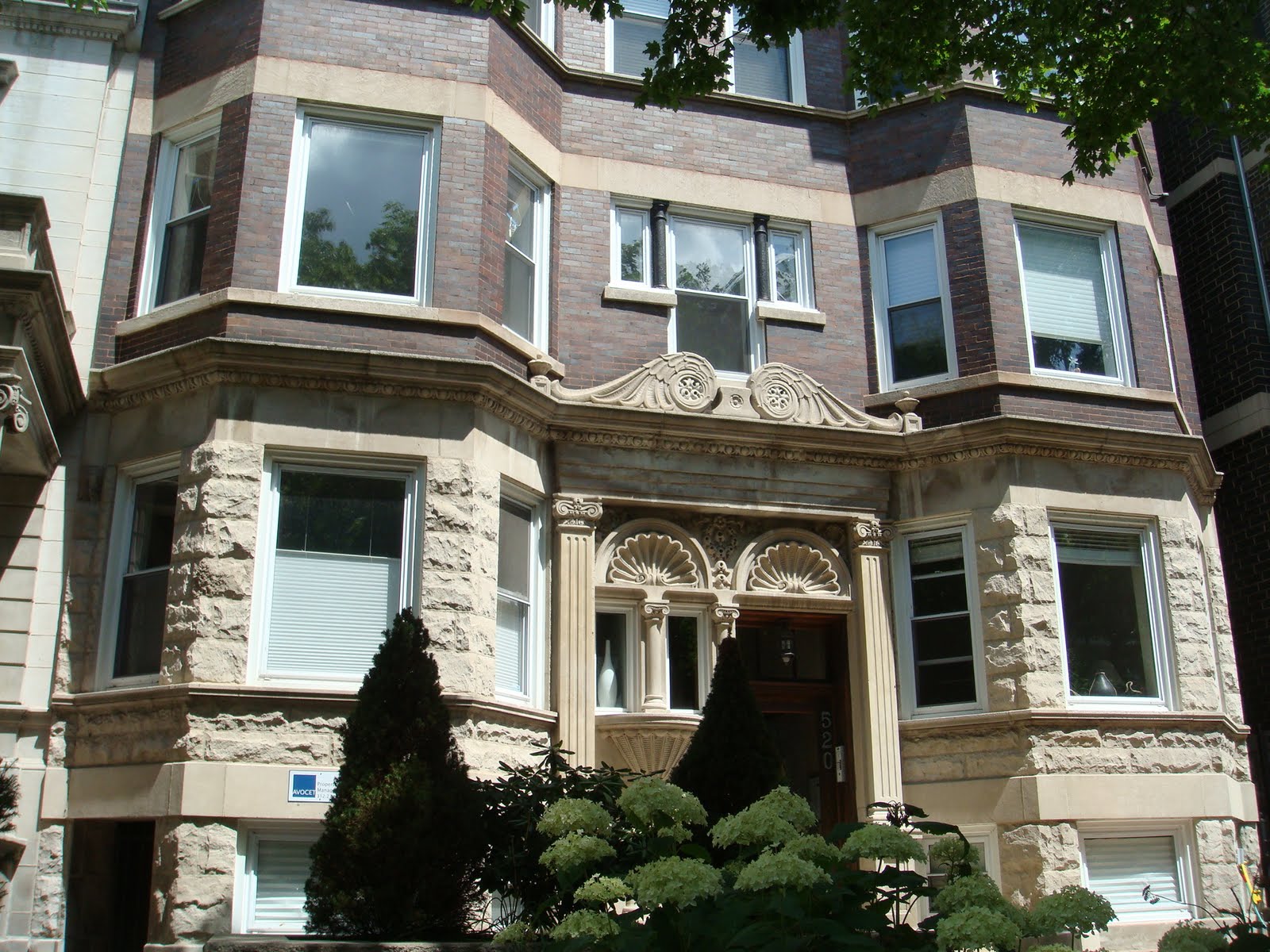 The Chicago Real Estate Local Open House Hell this weekend? 522 W