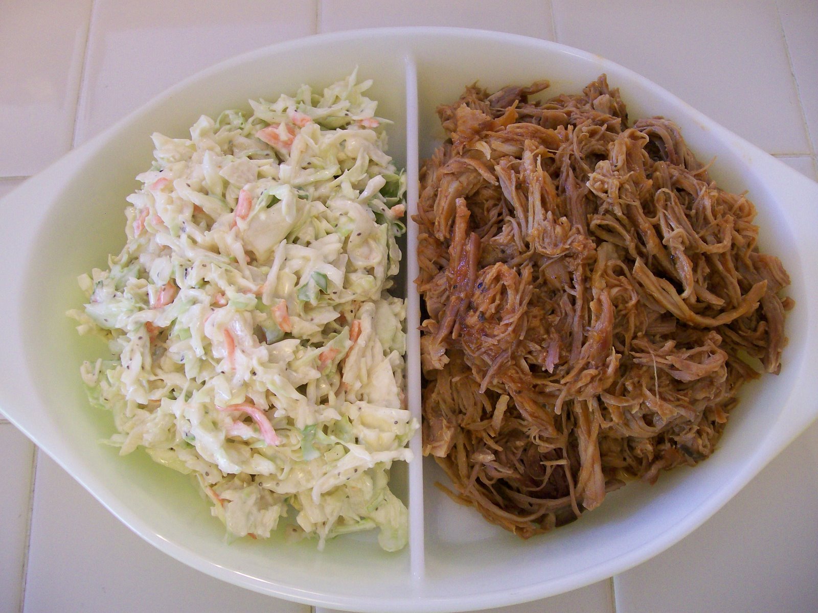 [Shellys+Pulled+Pork+&+Slaw.JPG]