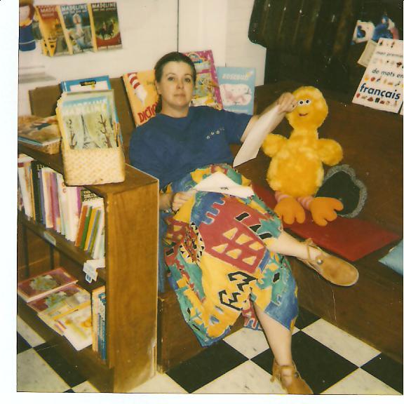 [Bookstore+Mama+celebrating+with+Big+Bird..jpg]