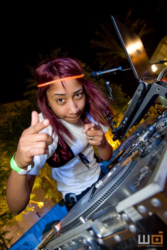 [2008-10-31-matadornight-049.jpg]