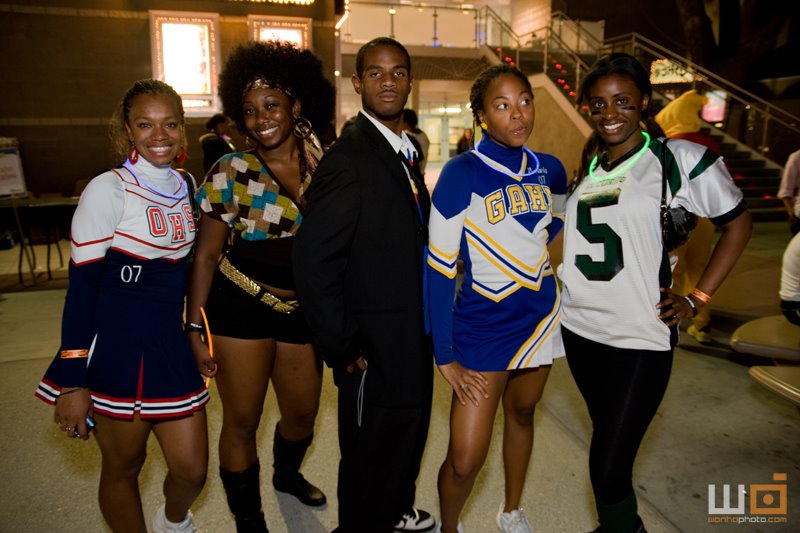 [2008-10-31-matadornight-012.jpg]