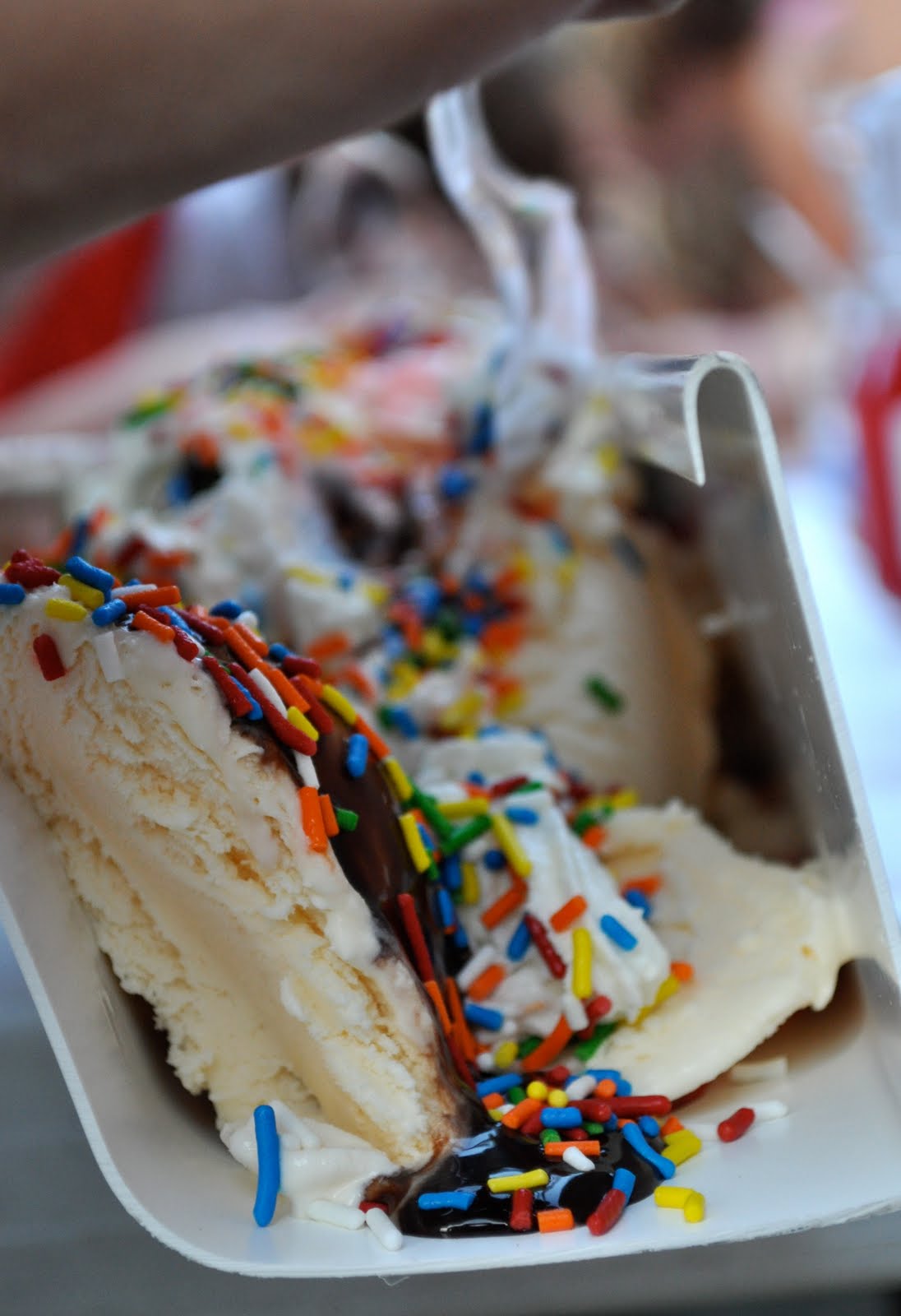 Palmer Ponderings... World's BIGGEST Ice Cream Sundae