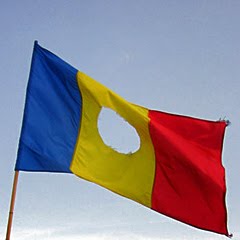 [350px_RomanianFlag_withHole.jpg]
