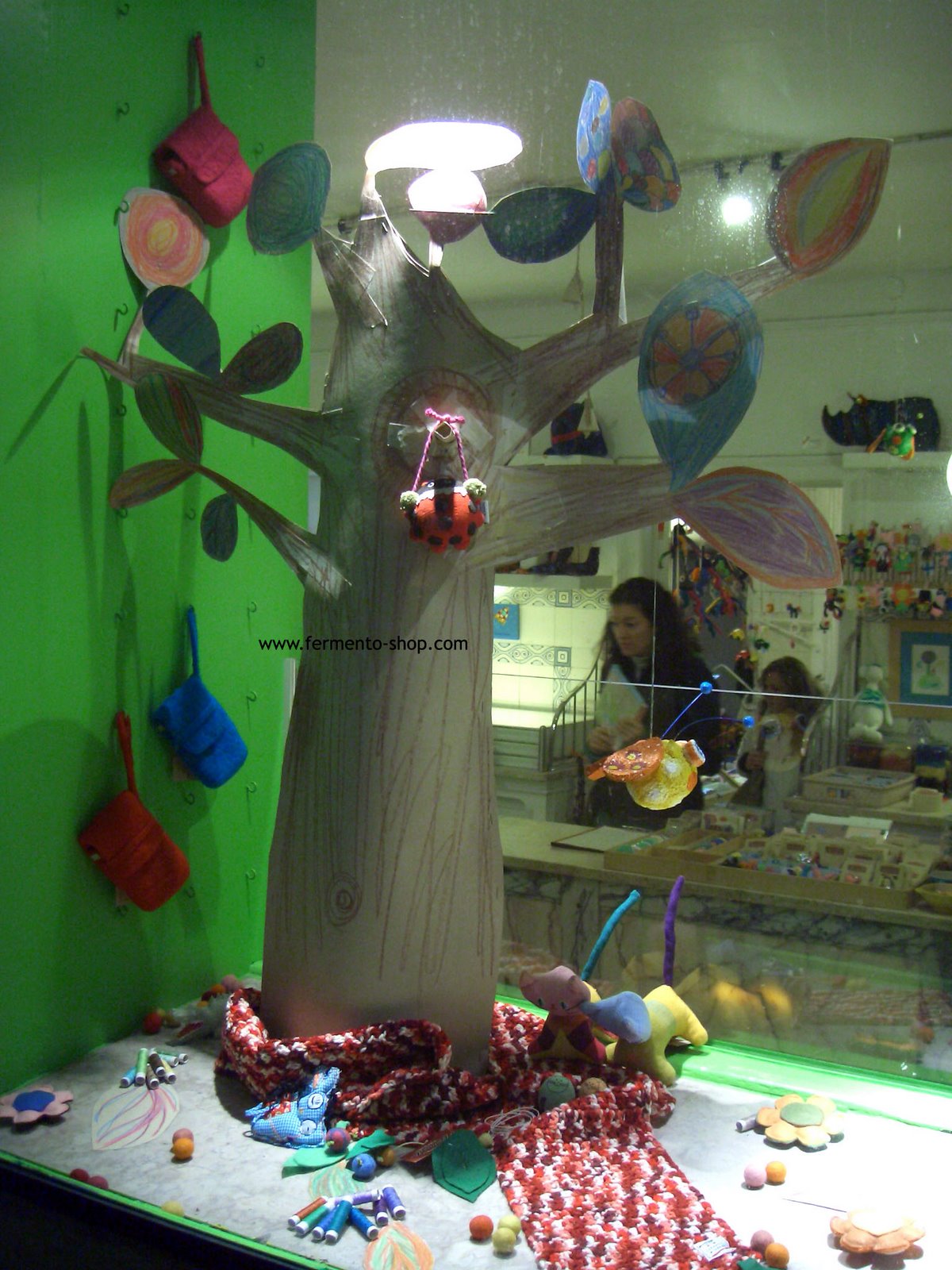 [arvore_montra1.jpg]