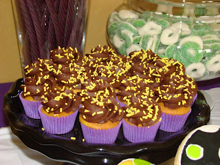 chocolate frosted mini cupcakes - sweet cakes by rebecca