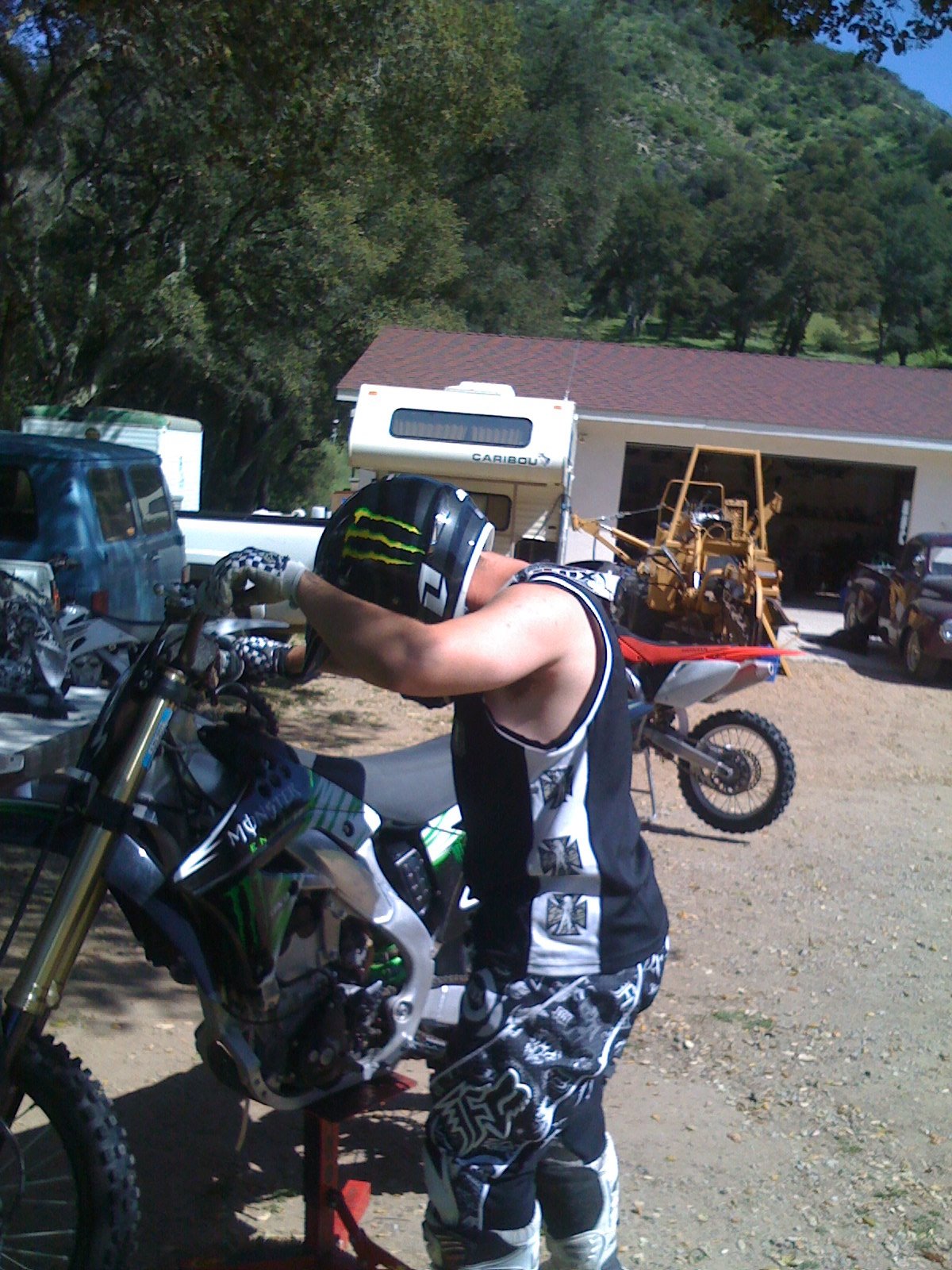 [tristan+bike+at+Lopez+track.JPG]