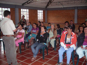 JORNADA CONTRA EL CANCER DE SENO - GENOVA