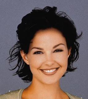 Celebrity Hairstyle Gallery: Ashley Judd Hairstyle