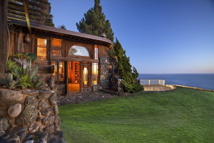 Alyssa's Wonderland Houses in Big Sur!
