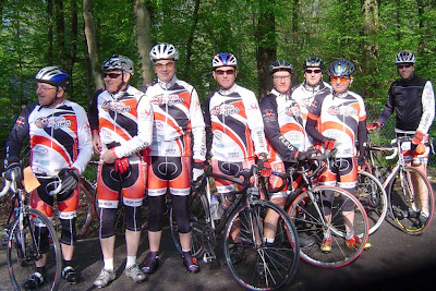 Roméo, Jean, Marc, Francis, Michel, Eric, Alain et Marco sur le site de départ à Spa