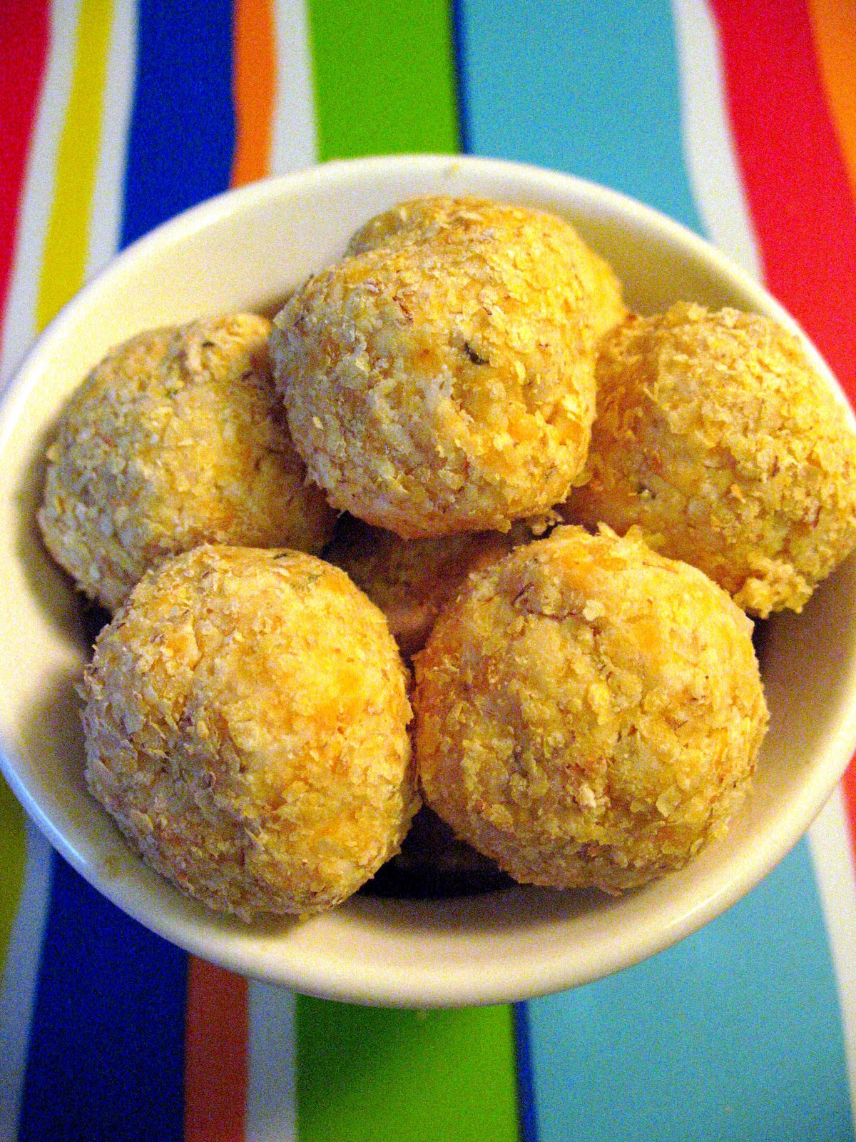 Munch Curried Chicken and Cheese Balls