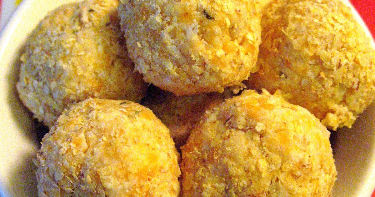 Munch Curried Chicken and Cheese Balls