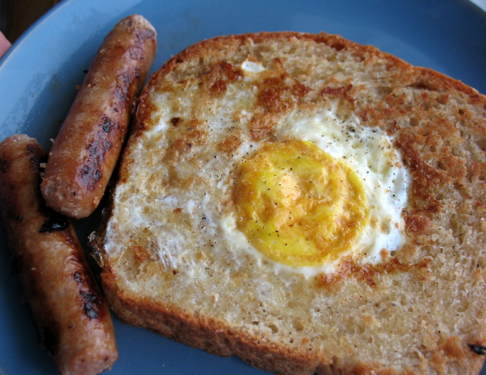 Kids Cook it Egg in a Hole Chasing Tomatoes