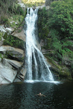 En la cascada