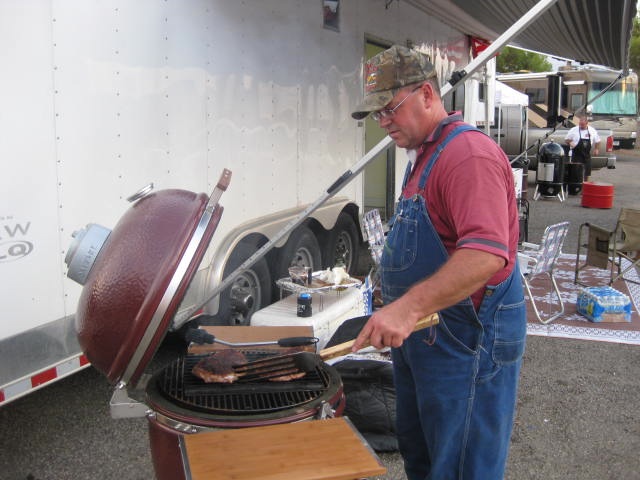 [Randy+Twyford's+at+ther+helm.jpg]