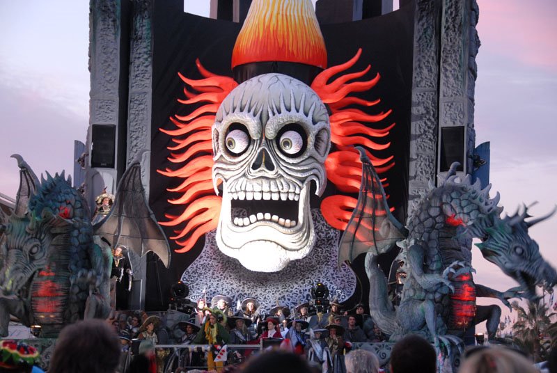 [carnival11_big.jpg]