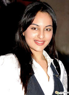 Sonakshi Sinha Indian actress sexy & hot picture