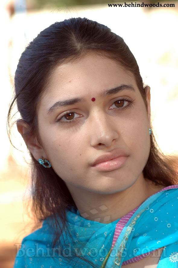 complete tamanna: tamanna without make -up