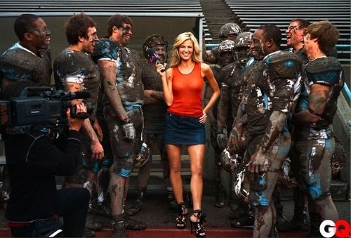 [Erin+Andrews+with+muddy+players.jpg]