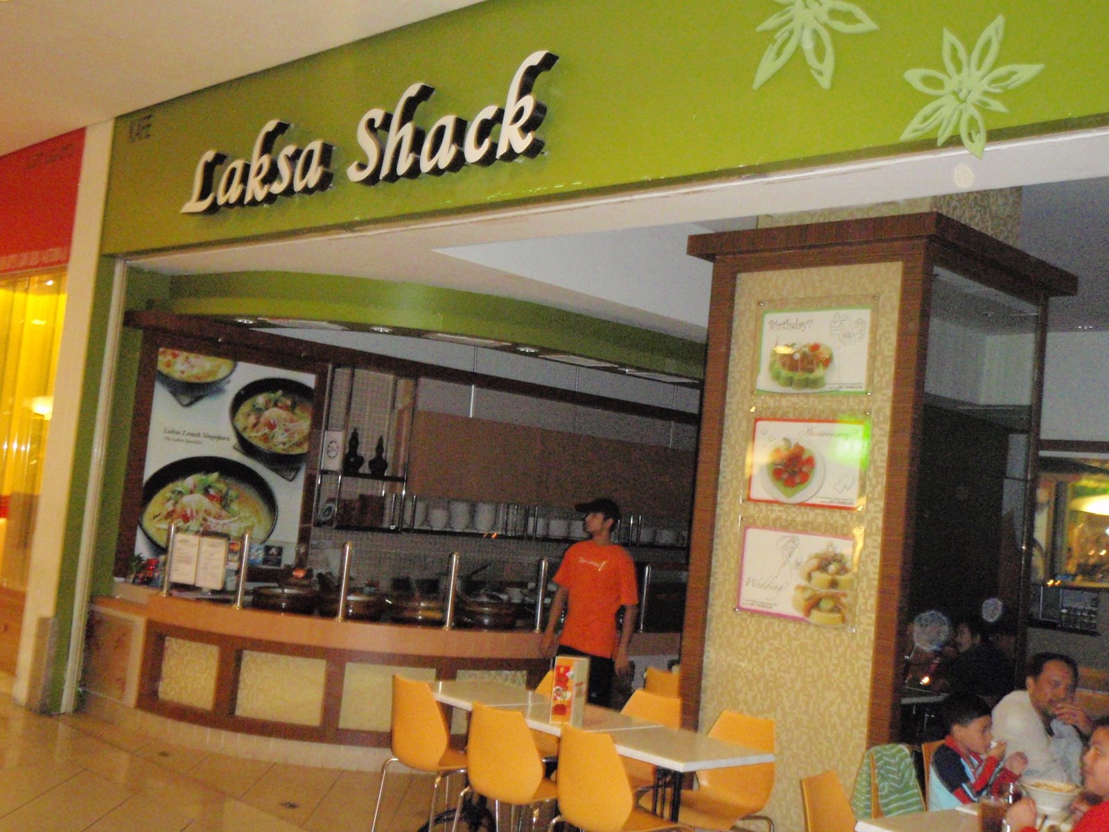 [P4281493.JPG]