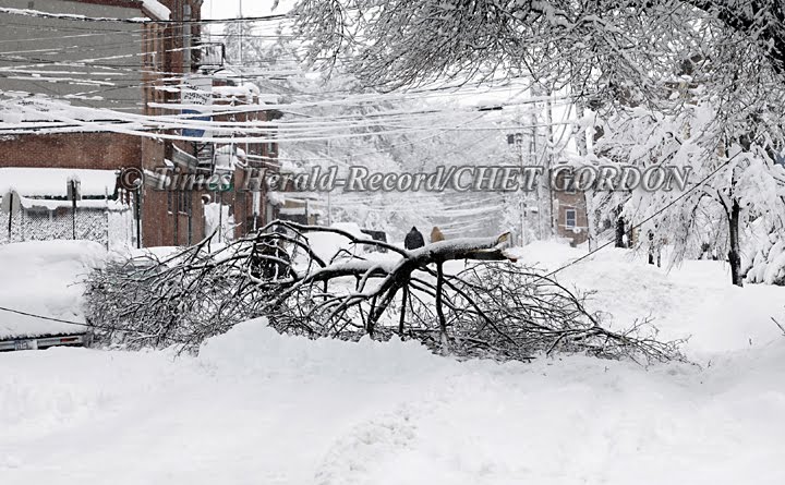 [ecgfeb26snow01a.jpg]