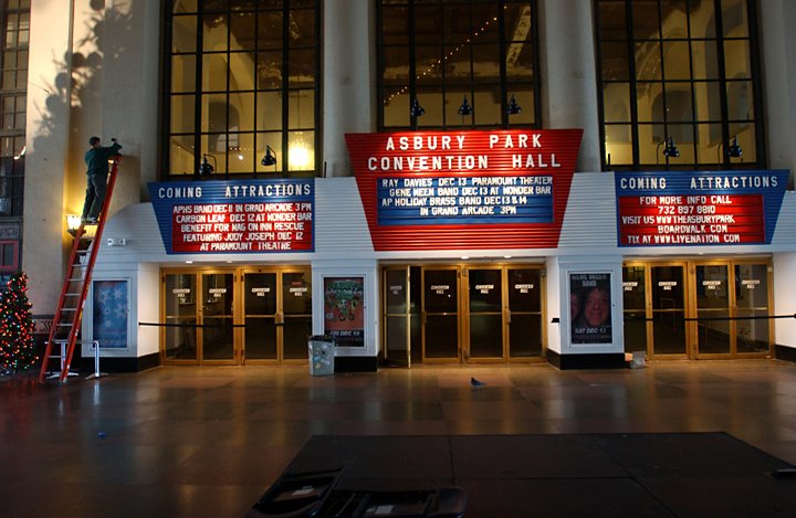 [asburyparknj-121008-4a.jpg]