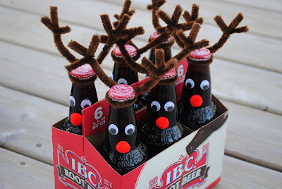 reindeer beer bottles - diy secret santa gifts
