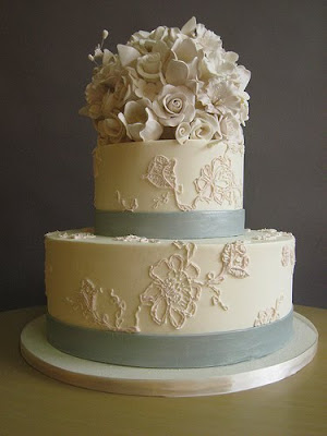 LaceInspired Cakes Traditional wedding 