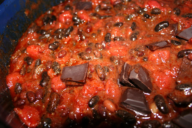 Cubes of chocolate in the Chili sin carne