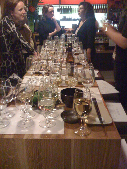 Wine and food bloggers gather at Tsuru