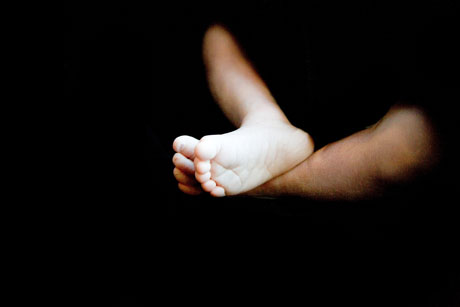 Feet that are playing with Jesus