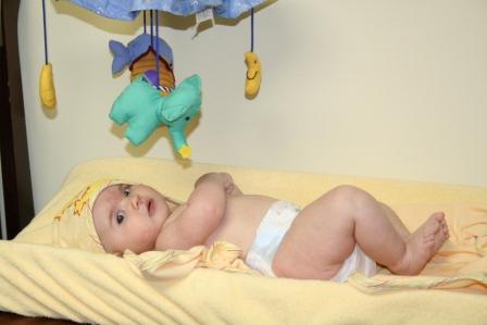 [Ella+3+&+4+months+125.jpg]