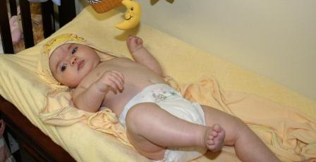 [Ella+3+&+4+months+131.jpg]