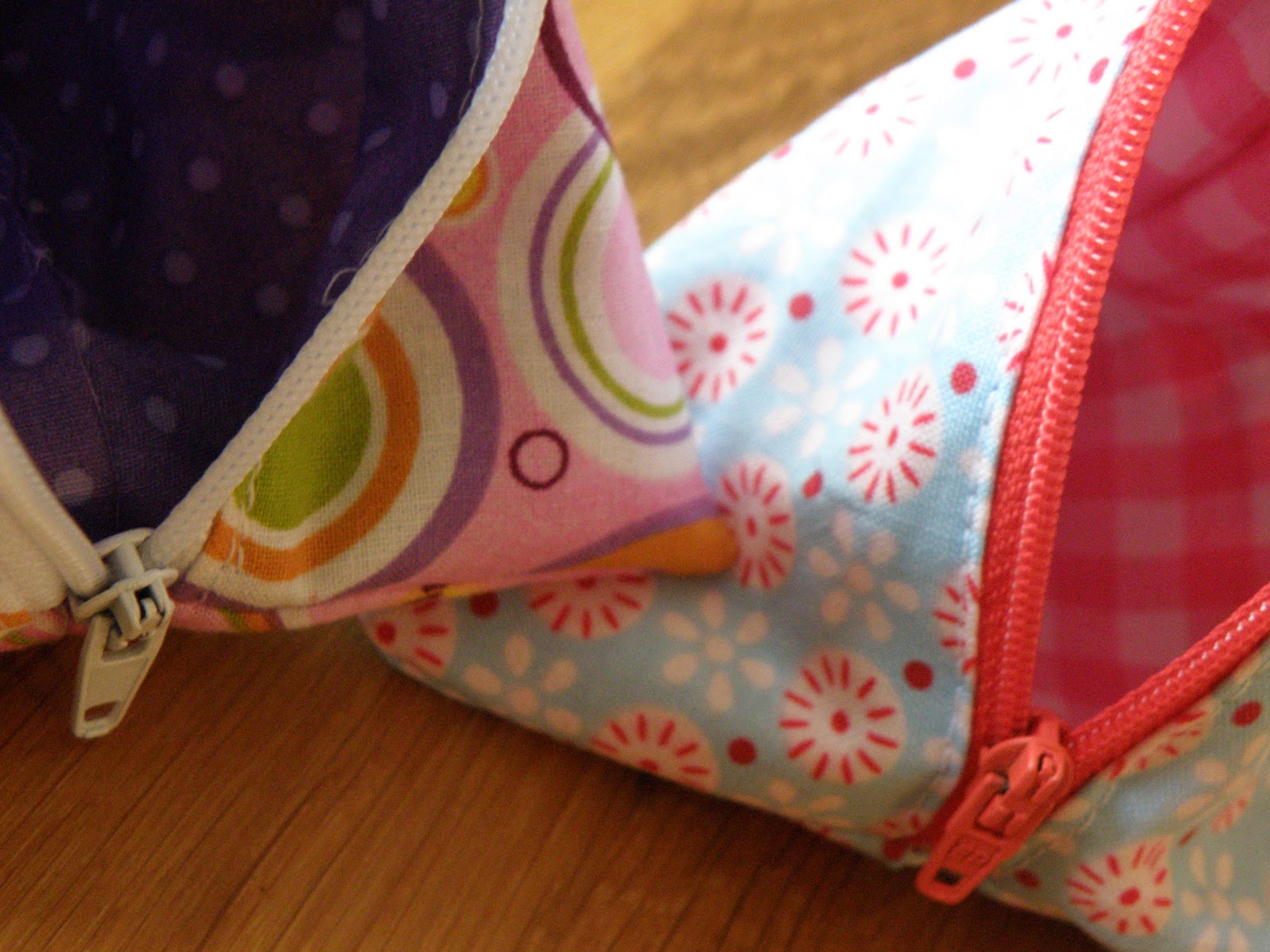 ***KIDSDOLLS***: Portemonnee naaien en toch nog even haken...