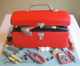 SweetThings: 30th Birthday: Toolbox Cake