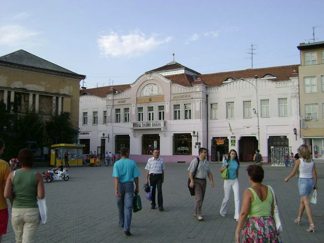 [photo_10.JPG]