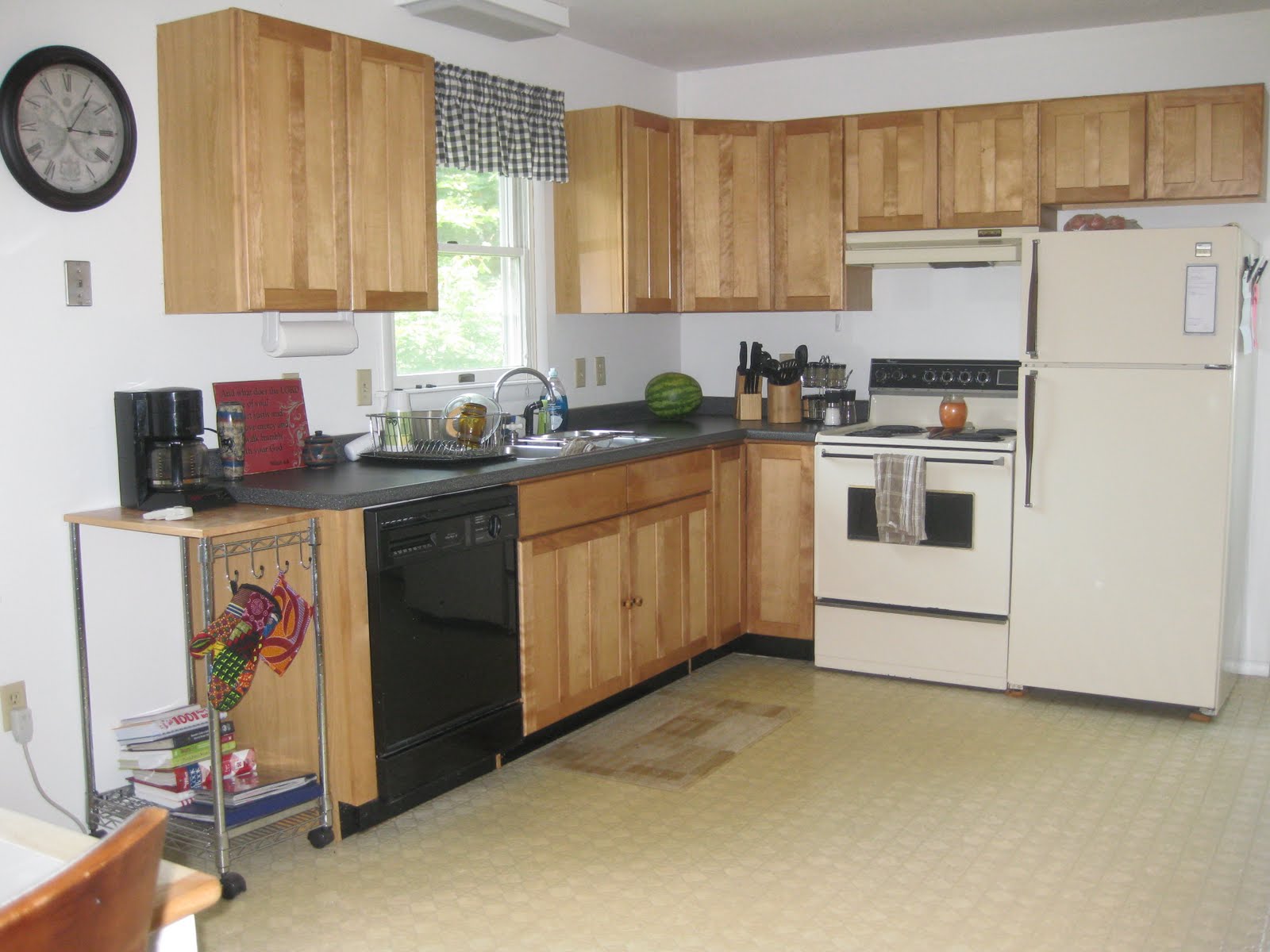 Regret... Redeeming an ugly kitchen