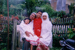 nadhilla, daddy, fachrul, and mummy in payakumbuh