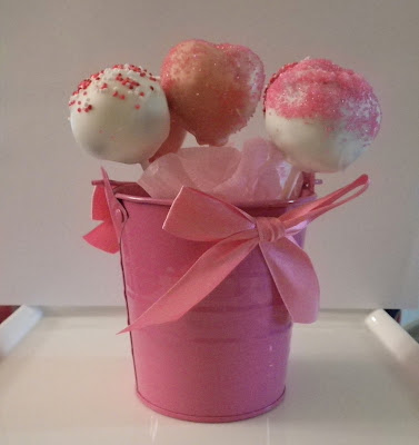 Simply Cake: Valentine's Day Cake Pops