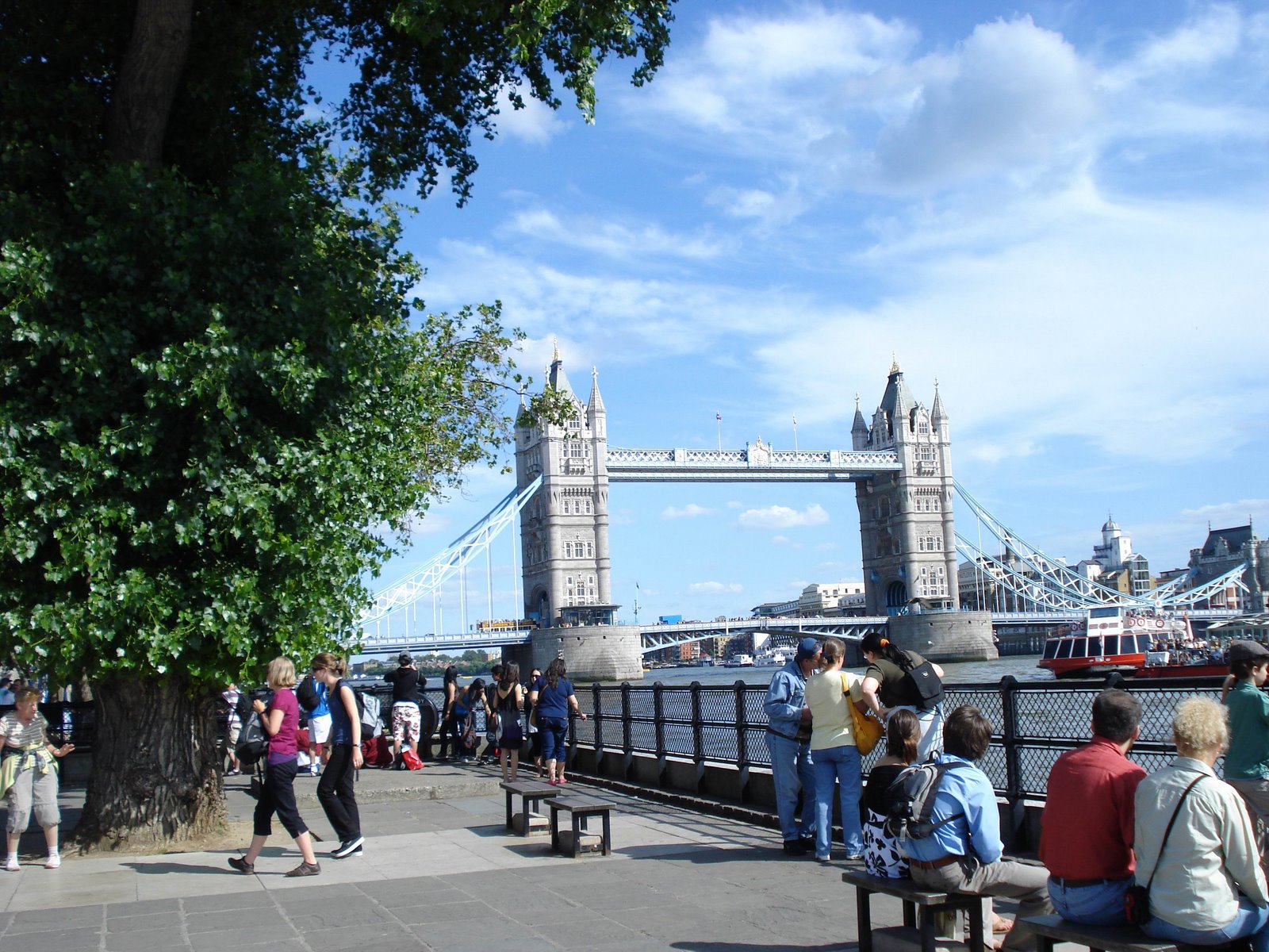 [londres.JPG]
