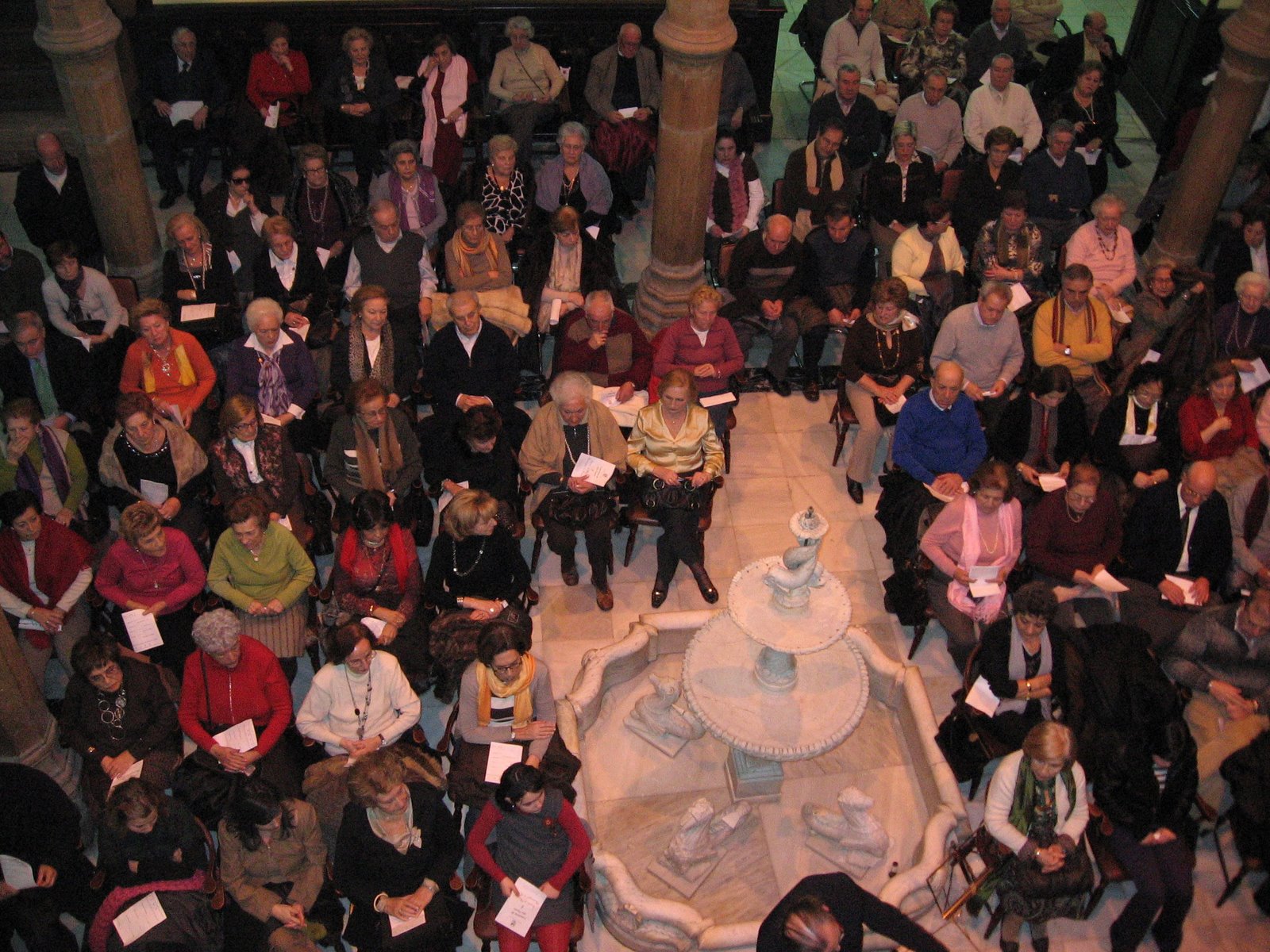[CONCIERTO-AÑO-NUEVO-2009-00.jpg]