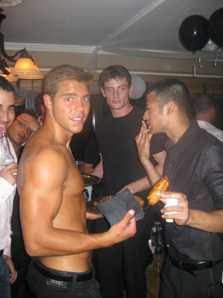 sexy muscle gay
