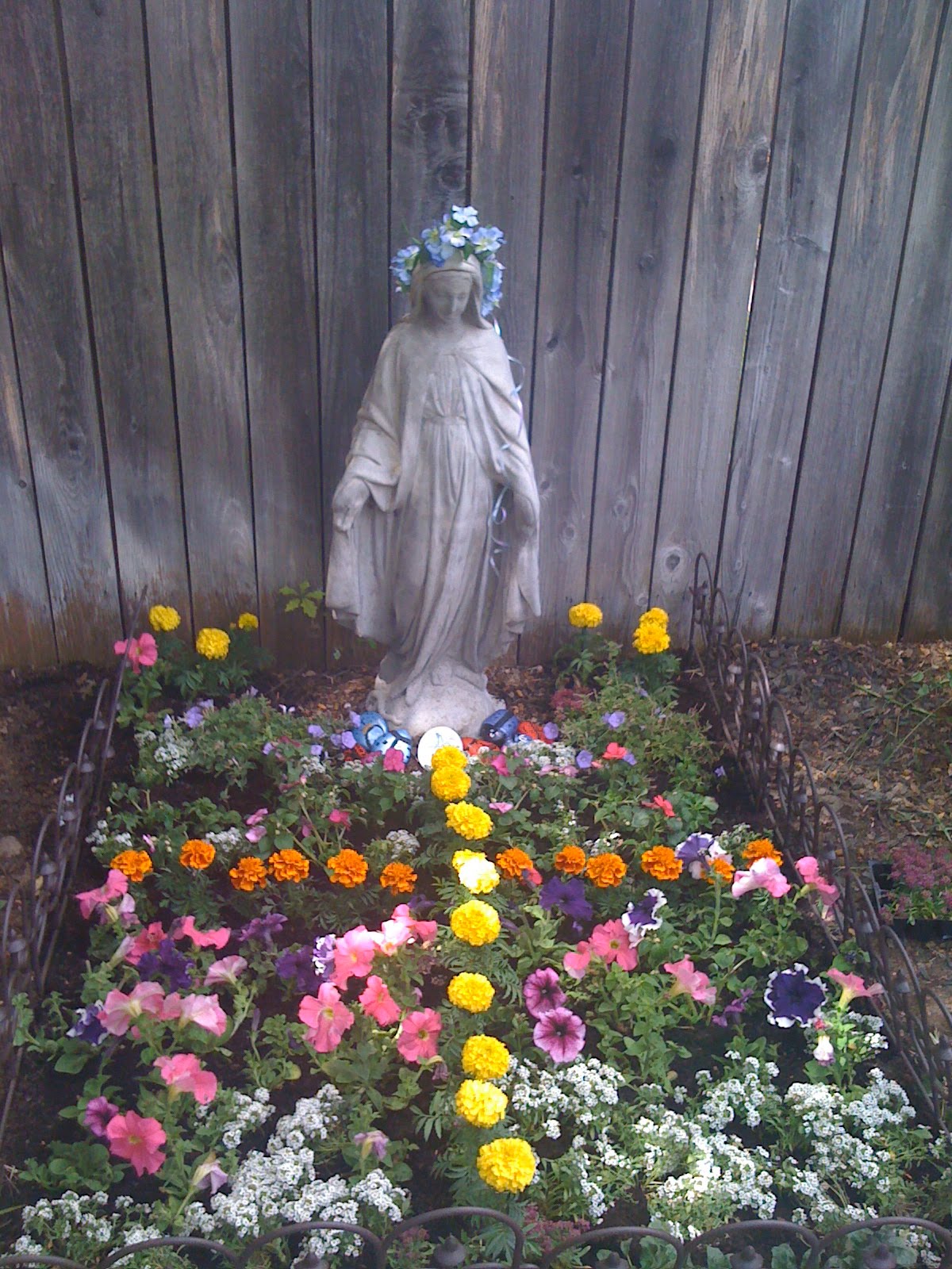 Family At The Foot Of The Cross Mother's Day Mary Garden