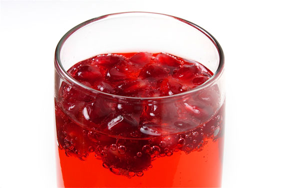 [pomegranate-champagne-closeup.jpg]